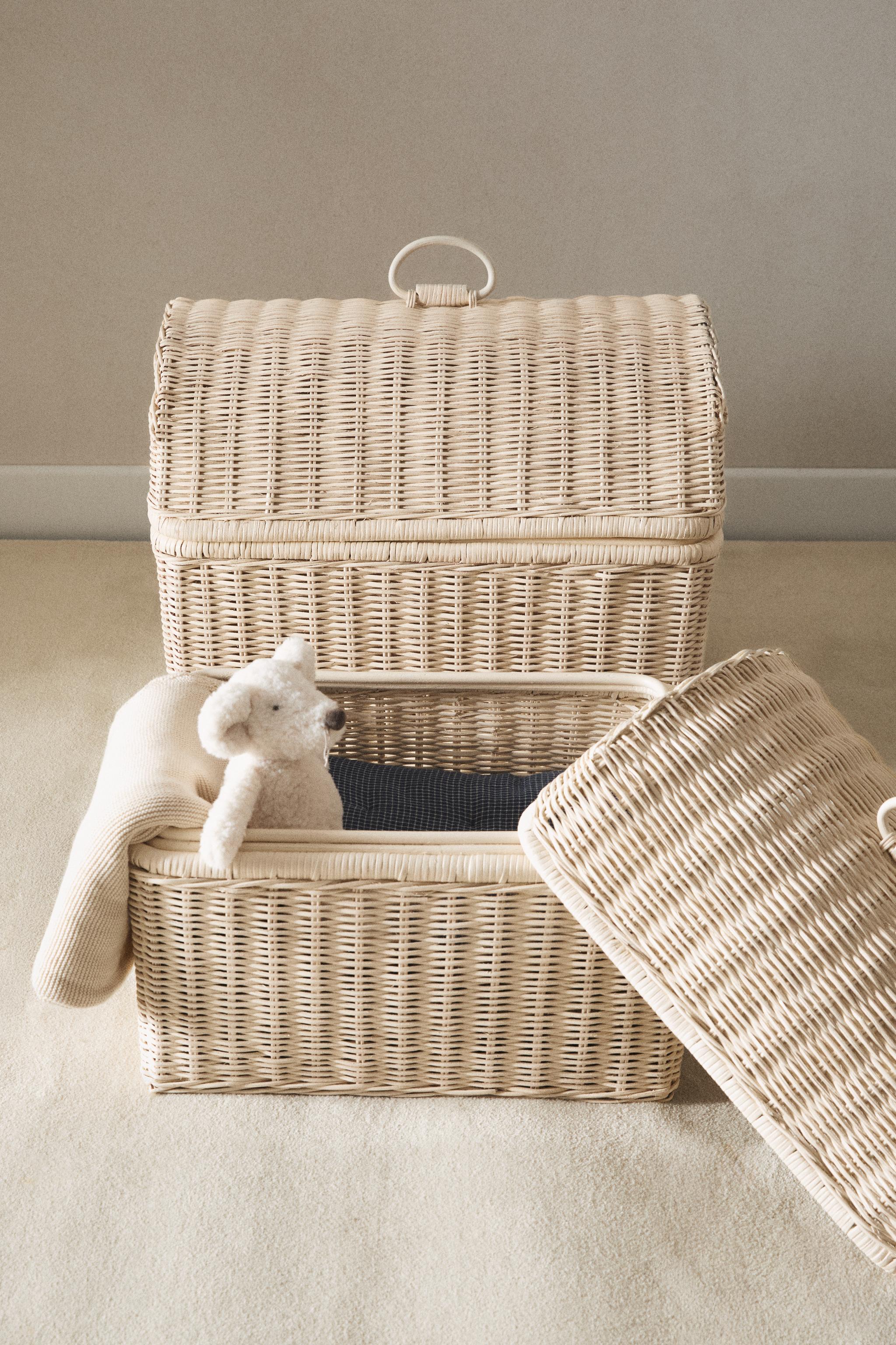 KIDS’ RATTAN BASKET WITH LID